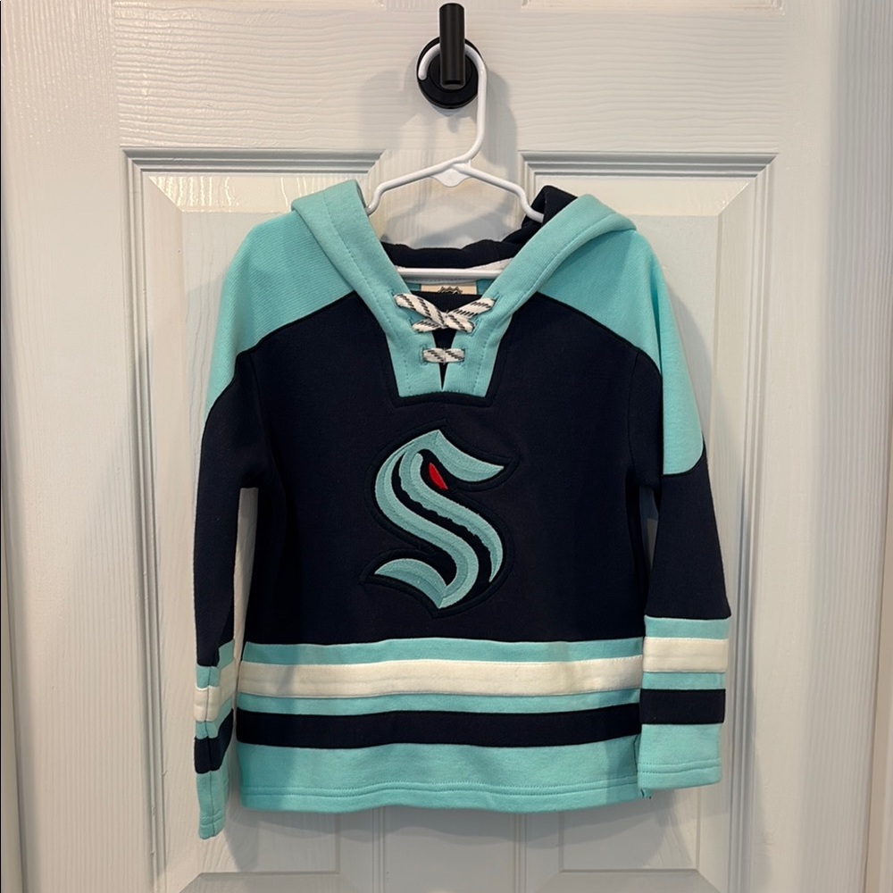 NWOT Seattle Kraken Lace-Up V-Neck Pullover Hoodie
